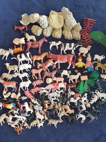 FARMYARD wooden set  With loads of farm animals and tractor.