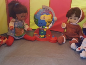 around the world class set.webp